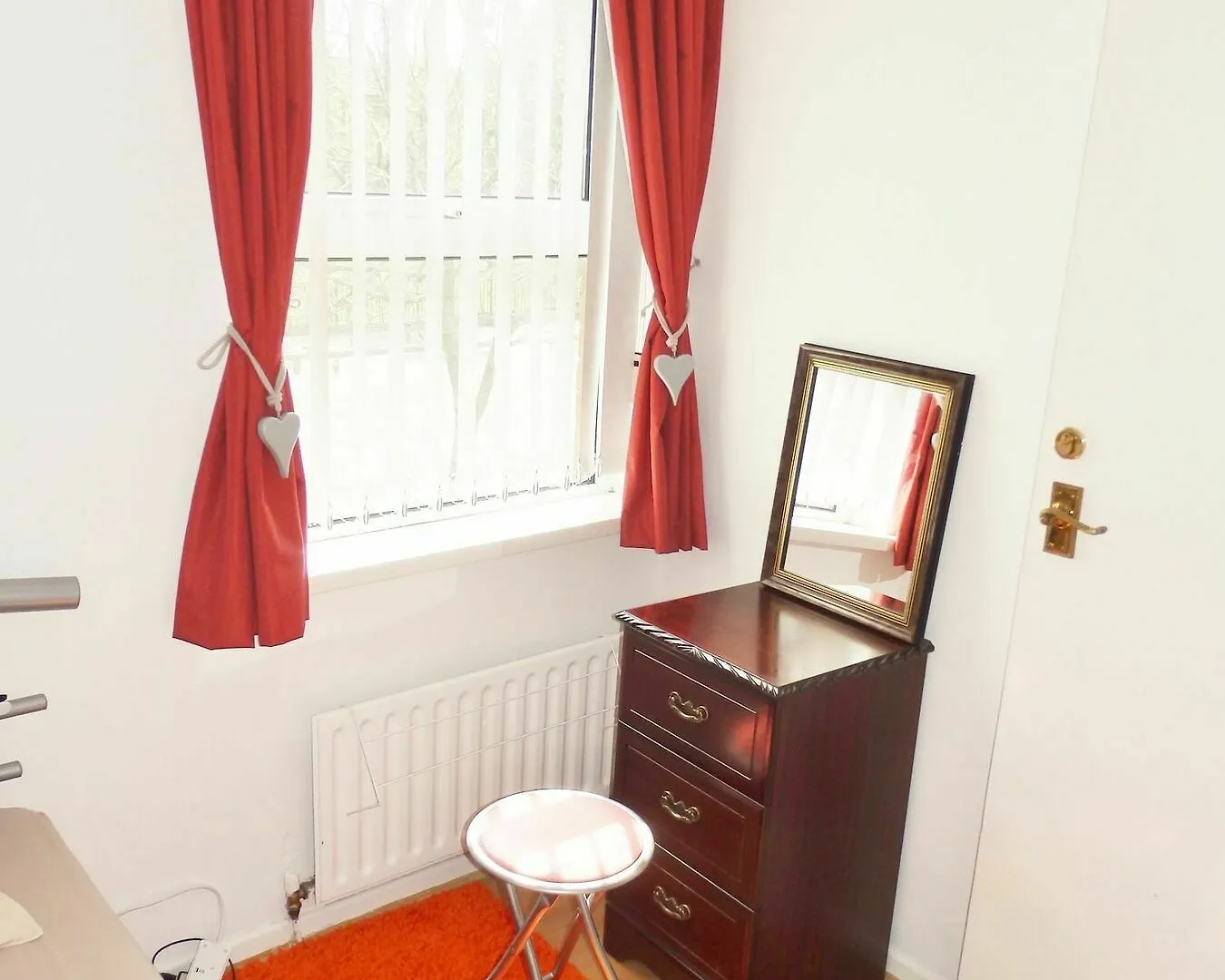 Very Central Location- Free Parking - 2 Bedrooms Belfast 0*,